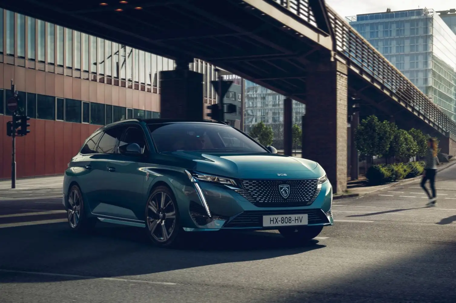 In-Depth Review: 2021 Peugeot 308 SW III 1.2 PureTech (130 Hp) EAT8